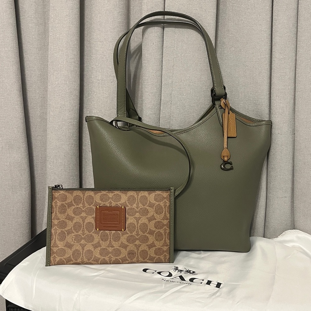 Coach Day Tote Olive Green - Picture 3 of 4